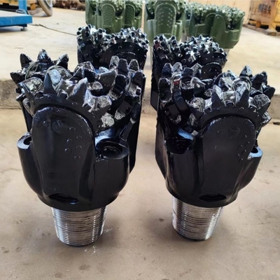 8,5 &quot;Tricone Rock Bit Węglik wolframu / Ząb stalowy / Ząb młyna