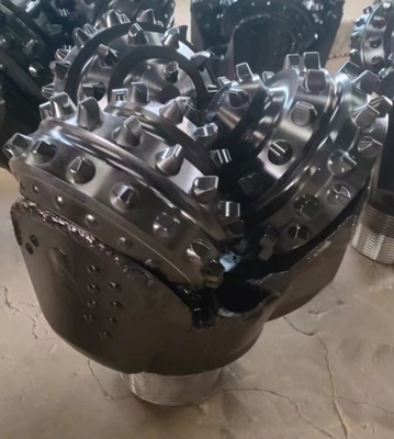 14 3/4 Iadc517 Api Steel Tooth Tricone Bit Hard Rock Otwarte lub uszczelnione łożysko