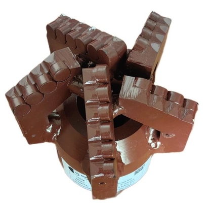225 mm Drag Pdc Drill Bit 5 Ostrzy do wiercenia studni wodnych