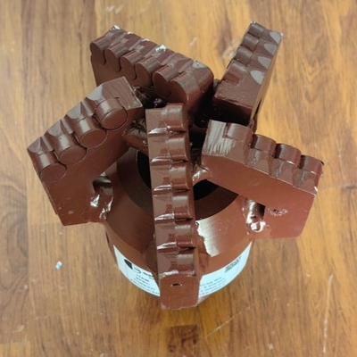 140 mm 5 skrzydeł Tungsten Karbid Drag Drill Bit do wiercenia studni wodnej