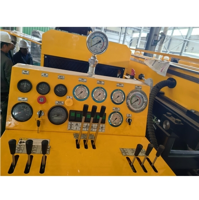 1640 stóp GLXD-4 Diamond Core Drill Rig Full Hydraulic Mining Based On Crawler Chassis