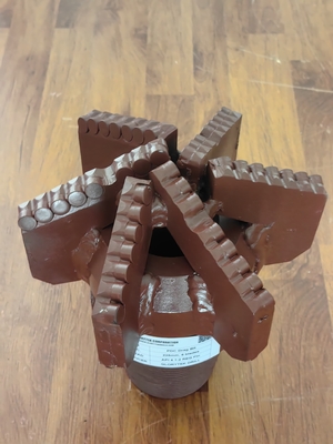 140 mm 5 skrzydeł Tungsten Karbid Drag Drill Bit do wiercenia studni wodnej