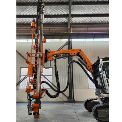 Pneumatyczne wydobycie DTH / Top Hammer Surface Blasthole Drill Rig z zintegrowaną konstrukcją